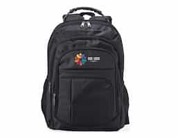 Mochila de nylon com capacidade de 30 litros, composta por quatro compartimentos, incluindo bolso interno acolchoado para notebook de até 15,6". Possui bolsos laterais em malha, duas alças de mão e parte traseira com revestimento espumado para maior conforto. 