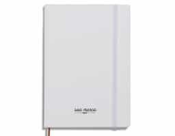Caderneta tipo moleskine couro sintético, marcador de página em cetim e fita elástica para fechar. Contém aproximadamente 78 folhas amareladas sem pauta.