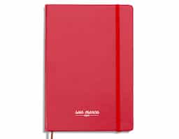 Caderneta tipo moleskine couro sintético, marcador de página em cetim e fita elástica para fechar. Contém aproximadamente 78 folhas amareladas sem pauta.