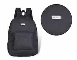 Mochila nylon 600 para notebook. Possui compartimento superior com bolso interno e bolso frontal. Zíperes com "pegador" de nylon, alças ajustáveis e alça de mão. Acompanha plaquinha metálica para personalização
