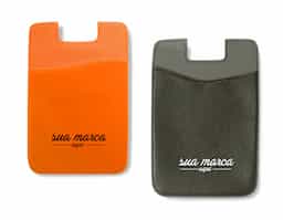 Adesivo porta cartão para celular, basta remover o selo traseiro e colar a parte adesivada no celular. Material de pvc com textura áspera/porosa.