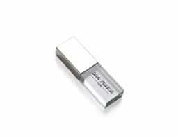 Pen drive 4GB de vidro com tampa plástica prata espelhada.