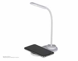 Luminária plástica articulável com 10 leds e funcionamento touch, contém área na base para o carregamento de indução em celulares. Contém 3 estágios de iluminação: luz quente intensa (amarela), luz fria (branca) e luz suave de baixa intensidade (amarela). Parte inferior da base com frestas para dissipação de calor e borrachas antideslizantes, acompanha cabo USB. Obs.: o produto não possui bateria interna, seu funcionamento é exclusivamente conectado à uma fonte de energia.