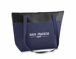 Bolsa térmica conservadora, capacidade 6,5 litros, nylon 420 e detalhe em couro sintético com alça de ombro