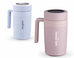 Caneca Térmica inox 500ml com infusor, e display LED com termômetro digital na tampa para indicar a temperatura do líquido.