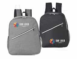Mochila térmica com capacidade de 15 litros, compartimento principal com revestimento térmico aluminizado. Contém compartimento frontal, bolsos laterais de nylon, alça de mão em nylon e alças para as costas ajustáveis com revestimento espumado
