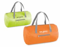 Bolsa esportiva dobrável em 210D ripstop com bolso frontal.