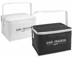 Bolsa térmica em 600D com capacidade até 3 litros. 200 x 140 x 125 mm