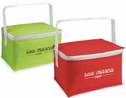 Bolsa térmica em 600D com capacidade até 3 litros. 200 x 140 x 125 mm