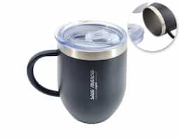 Caneca térmica de inox com capacidade de 350ml, material livre de BPA. Contém tampa acrílica com bocal e trava de segurança.