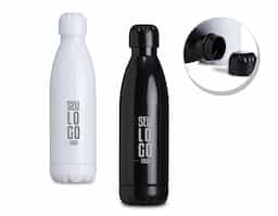 Garrafa plástica com capacidade de 700ml, possui uma tampa rosqueável.