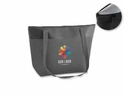 Bolsa térmica em nylon com capacidade para 20 litros. A bolsa possui detalhe em couro sintético na parte superior, e alça para ombro em nylon. 31x44,4x15cm				