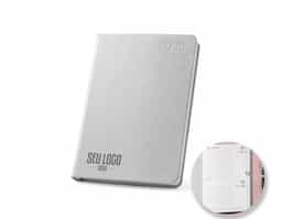 Agenda A5 em PU com marcador em fita. 148 x 210 mm
