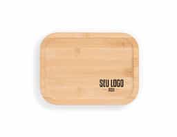Marmita em vidro borossilicato e tampa em bambu com vedante em silicone. Apto para o micro-ondas e máquina de lavar, retirando a tampa. Capacidade até 1. Certificação EU Food Grade. 