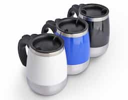 Caneca plástica mixer em aço inox na parte interna com capacidade de até 400ml. Ideal para fazer a junção de suas bebidas em pó. Para a função mixer funcionar é necessário 3 pilhas AAA, não acompanha pilha.