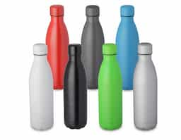 squeeze fosca em aço inox com capacidade de até 750 ml. Tampa rosqueável e anel de silicone para vedação. Design com frisos na tampa.