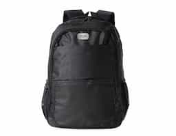 Mochila de nylon 27 litros com quatro compartimentos, sendo o principal com bolso para notebook 17,3. Com bolsos laterais telados, a mochila possui duas alças de mãos e alças para as costas com revestimento espumado.