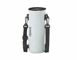  Porta copo ou garrafa esportiva em neoprene isotérmico, acompanha alça de nylon regulável.