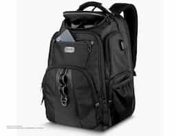 Mochila Premium para notebook em tecido poliéster.
Parte Externa:
Alça de mão com cabo de aço e pegador emborrachado.
Bolso frontal, dois bolsos laterais.
Saída para fone de ouvido e USB.
Forro de costas acolchoado.
Engate para peitoral, ideal para corridas ou caminhadas com a mochila.
Parte Interna:
Compartimento acolchoado p/ notebook.
Compartimento acolchoado p/ tablet.
Divisórias internas