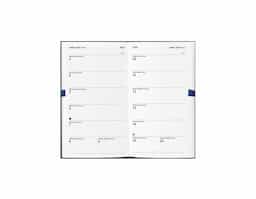 Agenda de bolso com capa rígida em papel pedra e marcador em fita, com aspeto mármore e cantos retos. Está organizada num plano bissemanal. 85 x 145 mm