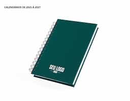 Agenda 2026 com capa emborrachada e Wire-O metálico. Contém páginas para dados pessoais, calendários de 2025 até 2027, orçamentos pessoais, anotações, planejamento mensal, endereços de contato e mapas.