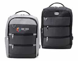 Mochila de nylon 26 Litros com detalhes em couro sintético e quatro compartimentos, sendo o principal com bolso para notebook 15,6. Com divisórias internas para acessórios, a mochila possui bolso lateral, suporte externo USB e alça para engate em malas de viagem.