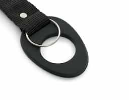 Suporte para garrafa para pet. Acompanha mosquetão e argola para chaveiro.
