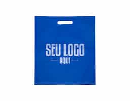 Sacola confeccionada em PVC sem alça.