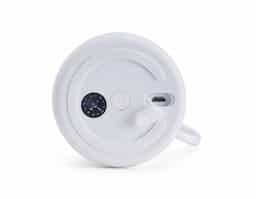 Espelho Dobrável com LED Recarregável e dupla face, material plástico. O espelho possui uma das faces ampliada 10x e do outro lado, espelho convencional 1x, iluminação LED dos dois lados, três compartimentos na base para armazenamento de acessórios, espelho giratório e regulável, botão liga/desliga e botão para acionar a iluminação, com funcionamento à base de 4 pilhas AA (não acompanha) ou via cabo USB.