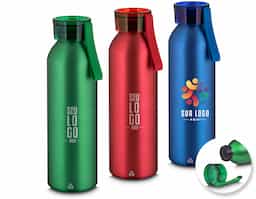Garrafa em alumínio reciclado acabamento mate com capacidade 600ml. Tampa rosqueável em plástico e alça de transporte emborrachada.

