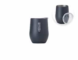 O copo térmico 300ml em aço inox com parede dupla é uma excelente opção para manter suas bebidas quentes ou frias por mais tempo. Ele é perfeito para tomar um café, chá, suco ou qualquer outra bebida que você queira manter na temperatura ideal enquanto estiver em movimento. Além disso, o design em inox confere um visual moderno e elegante ao copo térmico.