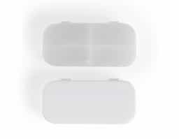 Porta comprimidos plástico com quatro divisórias, ideal para organizar e transportar seus medicamentos diários com praticidade. Compacto e leve, cabe facilmente em bolsas ou bolsos, sendo perfeito para viagens ou uso diário. Garanta uma rotina de medicamentos organizada e sem complicações.