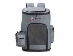 Mochila para transporte de pets, confeccionada em tecido Oxford, apresenta um compartimento lateral e bolsos adicionais. Seu tapete dupla face, com uma camada aveludada, foi projetada para garantir o máximo conforto ao pet. Equipada com telas respiráveis em nylon, esta mochila possui duas aberturas superiores: uma completa e outra parcial, com cobertura ajustável. Além disso, conta com uma abertura frontal parcial e um fundo com abertura completa, proporcionando uma experiência de transporte arejada e prática para entrada e saída do pet. A mochila dispõe de alça de mão e alças para as costas revestidas com material respirável.