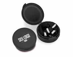 Os fones de ouvido intra-auriculares vêm em uma caixinha redonda de plástico fosco totalmente colorida. Ideal para transporte e armazenamento seguro, oferece praticidade e estilo em qualquer ambiente.