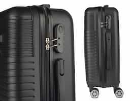 Mala de viagem em ABS; Abertura frontal com ziper para acesso ao interior da mala; Cadeado com senha/segredo; Sistema de carrinho de aço; Alça de mão na parte superior; Acompanha Plaquinha sem personalização.
