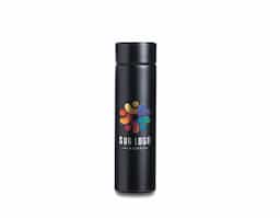 Garrafa térmica de parede dupla, fabricada em aço inoxidável, com capacidade de 400ml, ideal para manter a temperatura das bebidas por mais tempo. A tampa conta com um display touch screen em LED que exibe a temperatura interna. Acompanha infusor de bebidas, perfeito para chás ou outras infusões.