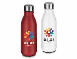Garrafa de alumínio com tampa em inox, com capacidade de 550 ml e acabamento em pintura fosca. O design inclui uma etiqueta em papel kraft com a descrição do produto, além de um símbolo de reciclável na parte traseira, reforçando seu compromisso com a sustentabilidade. Ideal para quem busca praticidade e estilo em suas hidratações diárias.