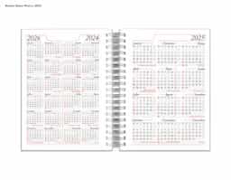 Agenda modelo Wire-o com capa premium durável, apresentando uma faixa azul que destaca o design. Inclui o ano na capa, sendo ideal para organização diária. Combina praticidade e estilo, com encadernação resistente que facilita o uso e manuseio. Adequada para compromissos, anotações e planejamentos diversos.