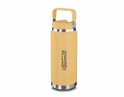 Mantenha as bebidas na temperatura ideal com a garrafa térmica de 900ml em aço inox, feita para quem leva a hidratação a sério! Com parede dupla que conserva a temperatura por muito mais tempo, ela oferece a praticidade do bico flip + canudo, para que você se refresque a qualquer momento, com ainda mais praticidade e conforto. A tampa é rosqueável, têm alça em plástico tornando o transporte mais fácil e seguro, enquanto o anel de silicone garante uma vedação completa, evitando vazamentos e preservando o sabor de cada gole.