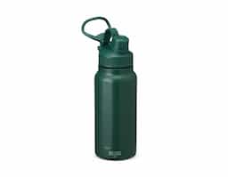 Esta garrafa térmica feita em inox 304, com capacidade de 750ml, é uma aliada confiável para manter sua bebida preferida sempre na temperatura certa. Com um design em faixas de relevo e tampa com alça, ela é fácil de transportar e possui uma proteção extra no bocal para manter tudo seguro e higiênico. Ideal para levar o calor do café ou a refrescância da água gelada onde quer que você vá!