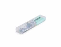 Nosso kit de talheres de três peças é perfeito para aproveitar as delícias de uma refeição de forma prática e organizada. Composto por faca, garfo e colher, feitos em metal e plástico para garantir um manuseio firme, além de proteção e organização. O kit acompanha um estojo plástico, tornando-se ideal para levar na bolsa, seja em viagens, acampamentos ou no dia a dia de trabalho, proporcionando facilidade em todos os momentos.