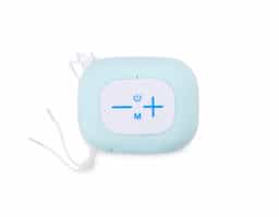 Leve suas músicas para qualquer lugar com esta incrível caixa de som Bluetooth portátil! Compacta, multifuncional e feita em plástico resistente, ela proporciona uma experiência sonora potente e versátil. Com dois modos de uso, você pode conectar via Bluetooth para reproduzir suas playlists favoritas ou sintonizar suas estações preferidas com o rádio FM. Sua tecnologia TWS permite sincronizar duas caixas de som, criando um som estéreo envolvente e imersivo com potência excepcional. Os controles são simples e intuitivos, tornando o uso prático e descomplicado. Acompanha cabo tipo-C e cabo P2, garantindo compatibilidade com diversos dispositivos. Tenha qualidade sonora e conveniência ao alcance das mãos com esta caixa de som!