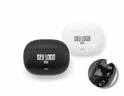 Fone de ouvido wireless em ABS 100% reciclado. Transmissão sem fios BT 5.3 com autonomia, aproximadamente, de 6 horas. Função para atender chamadas, controlo de volume e conexão à playlist do dispositivo móvel. Incluso cabo de carregamento USB-C e pares extra em borracha. Fornecido em caixa presente de papel kraft. Caixa: 75 x 150 x 45 mm