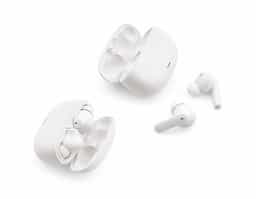 Fone de ouvido wireless em ABS 100% reciclado. Transmissão sem fios BT 5.3 com autonomia, aproximadamente, de 6 horas. Função para atender chamadas, controlo de volume e conexão à playlist do dispositivo móvel. Incluso cabo de carregamento USB-C e pares extra em borracha. Fornecido em caixa presente de papel kraft. Caixa: 75 x 150 x 45 mm