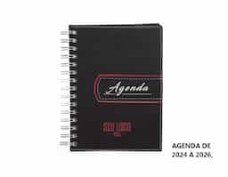 Agenda diária 2025 em couro sintético com wire-o, prática e elegante. Contém "bolso" plástico, página para dados pessoais, calendário de 2024 a 2026, mapas do Brasil e global, índice telefônico e planejamento. Ideal para quem busca organização e estilo no dia a dia.