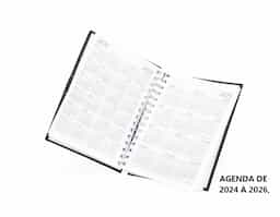 Agenda diária 2025 em couro sintético com wire-o, prática e elegante. Contém "bolso" plástico, página para dados pessoais, calendário de 2024 a 2026, mapas do Brasil e global, índice telefônico e planejamento. Ideal para quem busca organização e estilo no dia a dia.