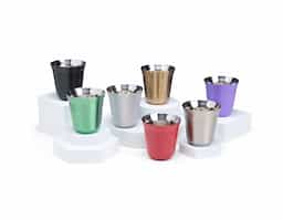 Este copo Isotérmico de inox, com capacidade de 150ml, é ideal para manter sua bebida na temperatura certa por mais tempo. Compacto e resistente, é perfeito para café, chá ou até água, tornando sua pausa mais agradável e prática.