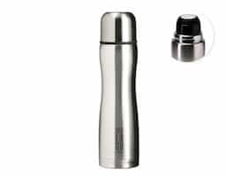Garrafa térmica de 700ml, fabricada em inox 304, com tampa rosqueável de inox que também pode ser usada como copo. A tampa interna em plástico resistente permite abertura e fechamento com um clique. Seu design robusto e todo em inox trazem modernidade e praticidade, mantendo suas bebidas na temperatura ideal.