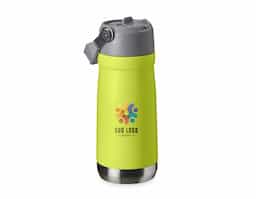 Garrafa térmica em inox com parede dupla e 550ml de capacidade. Possui tampa com alça para transporte, bico flip prático e canudo interno. Ideal para manter bebidas na temperatura ideal.