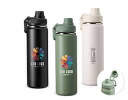 Garrafa térmica inox com capacidade de até 750ml. A pintura eletrostática garante uma cor duradoura e acabamento de maior qualidade. Sua parede dupla e isolamento à vácuo mantém o líquido conservado por mais tempo e permite o uso da garrafa sem a necessidade de se preocupar em entrar em contato direto com o calor interno ou vazamentos. Além disso, a garrafa conta com uma tampa rosqueável e uma alça que facilita o transporte para qualquer lugar.